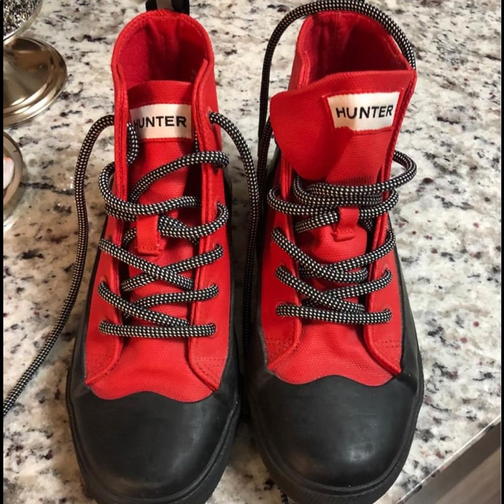 Boys Hunter Shoes! Size 2